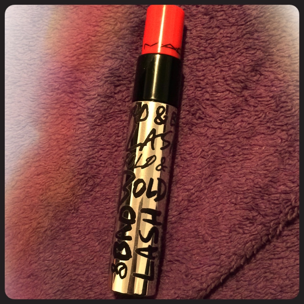 Mac BOLD Mascara